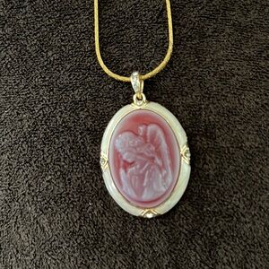 Jewelry! Pink and Gold Cameo Pendant Necklace